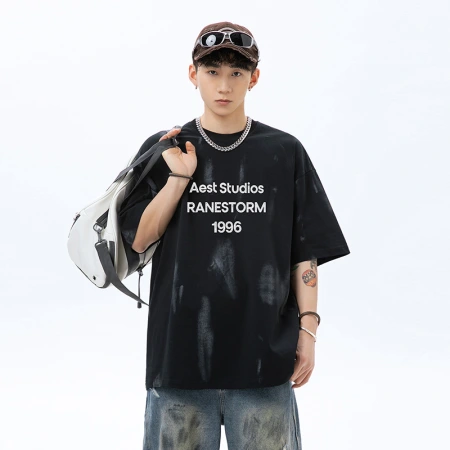 Distressed, faded, broken letter printed short-sleeved T-shirt for men, summer loose pure cotton retro couple's T-shirt top for women q Distressed, faded, broken letter printed short-sleeved T-shirt for men, summer loose pure cotton retro couple's T-shirt top for women q